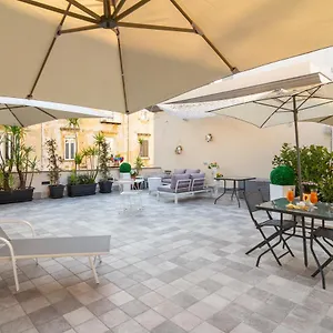 Elite House Free Parking For Small Cars Only Appartamento