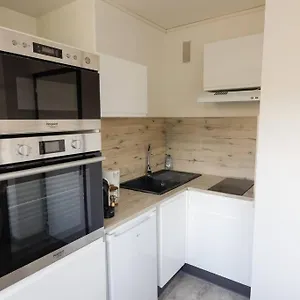 https://au-cosy-royat.hotels-rhonealpes.com