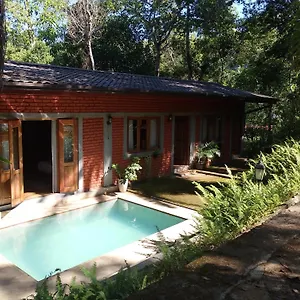 https://tea-leaf-retreat.kandyhotelsnow.com